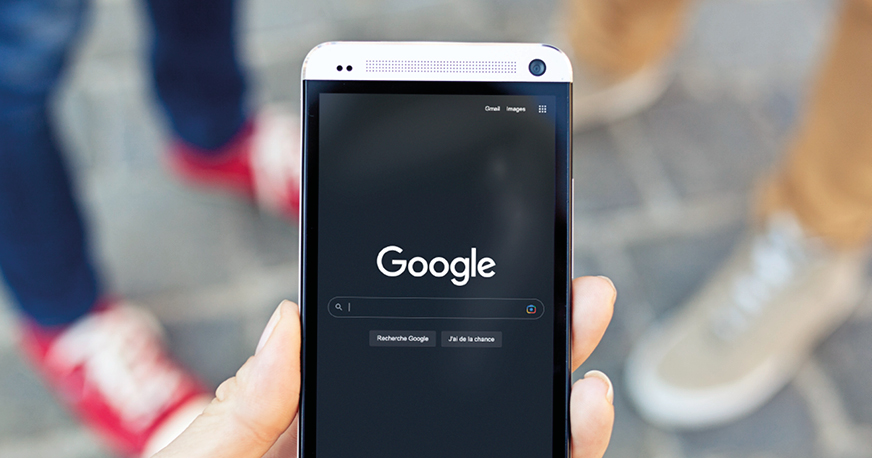 Page de recherche Google sur smartphone